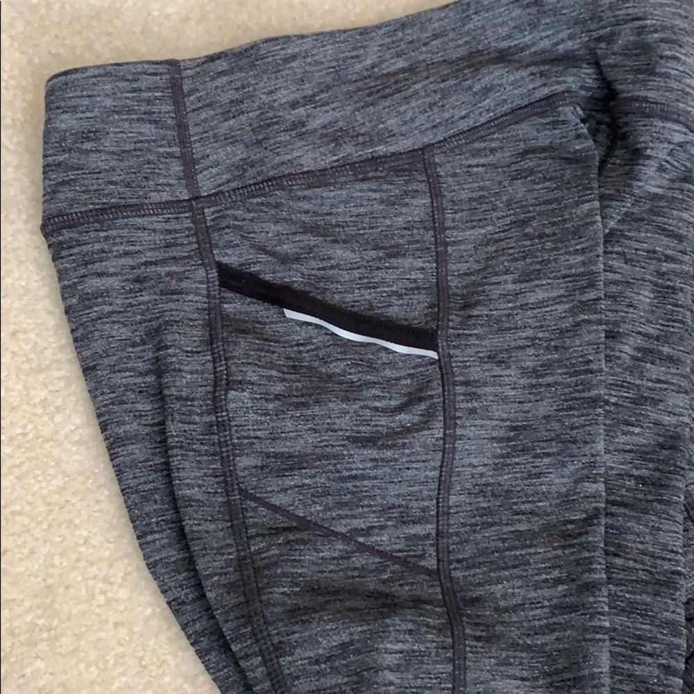 ATHLETA LEGGINGS - Picture 4 of 7